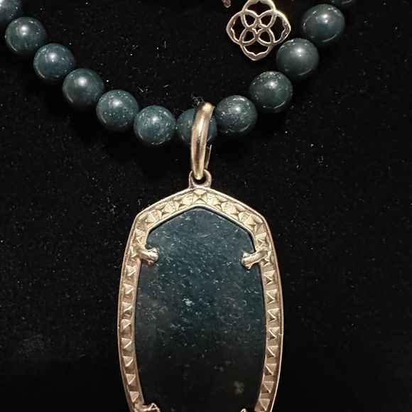 Kendra Scott Green Jasper Pendant Necklace - Picture 2 of 6